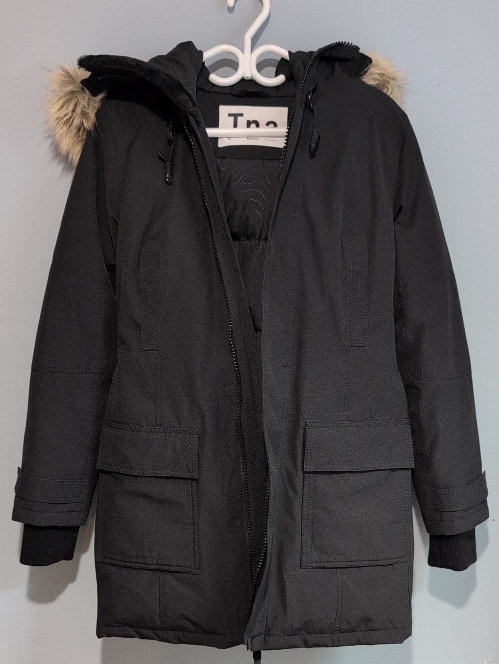 TNA Bancroft Black Puffer Parka with Faux Fur Trim Size Medium